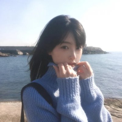 蒙面纱的男子封面